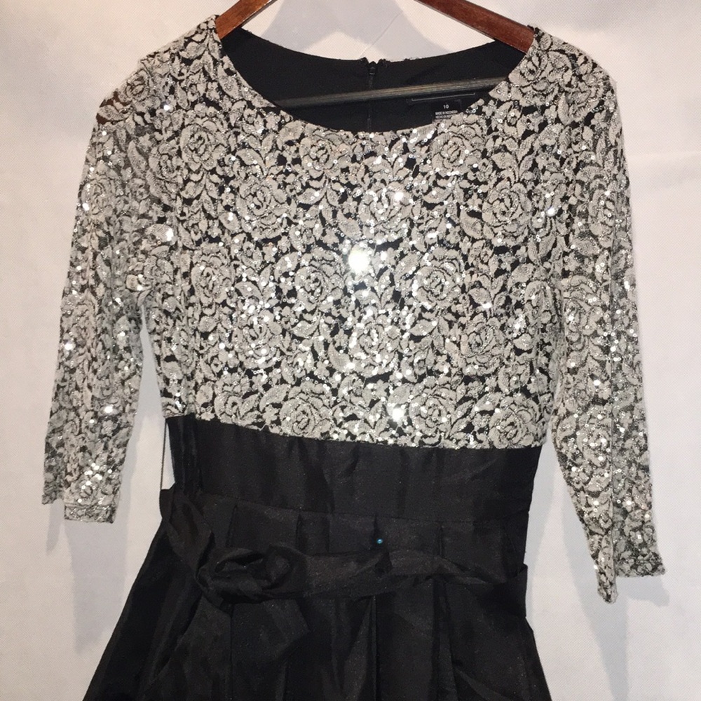 Jessica Howard A-Line Cocktail Dress | Rose Sequined Top With Black Satin Bottom